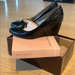 Black Bandolino Wedge Shoes